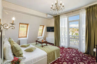 Гостевой дом Вилла Валентина Алушта-1